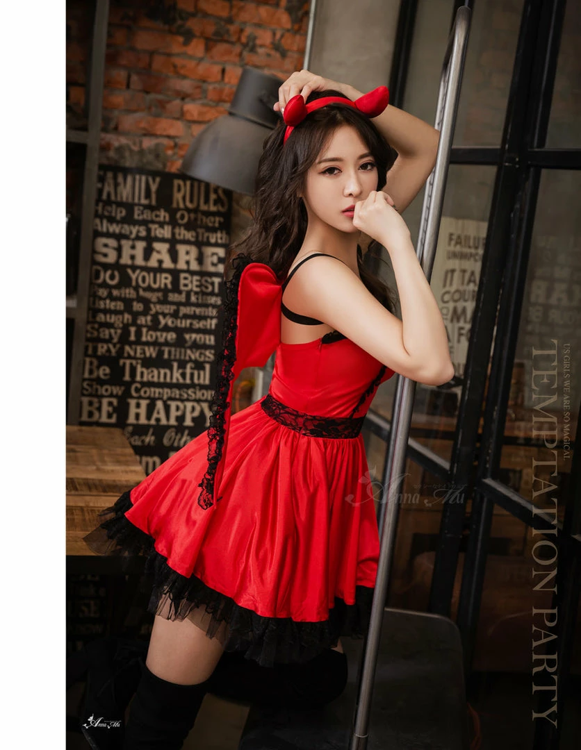 Anna Mu Costumes Lingeriecats Halloween Sexy Cute Hot Red Devil Demon 4-Pieces Costume For Girl - With Wings 5 Anna Mu Costumes Lingeriecats Halloween Sexy Cute Hot Red Devil Demon 4-Pieces Costume For Girl - With Wings